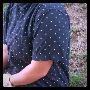 2for$13:Black and white collar star button up